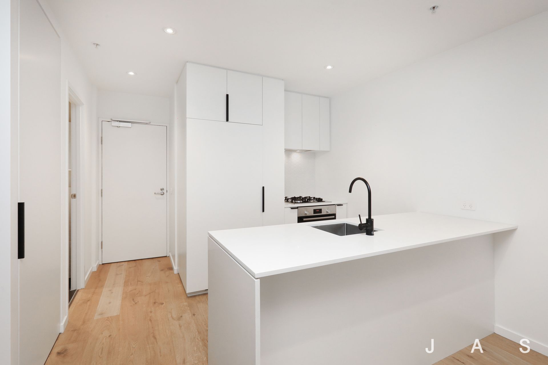 1311/8 Hallenstein Street Footscray VIC, Footscray - Thumbnail 3