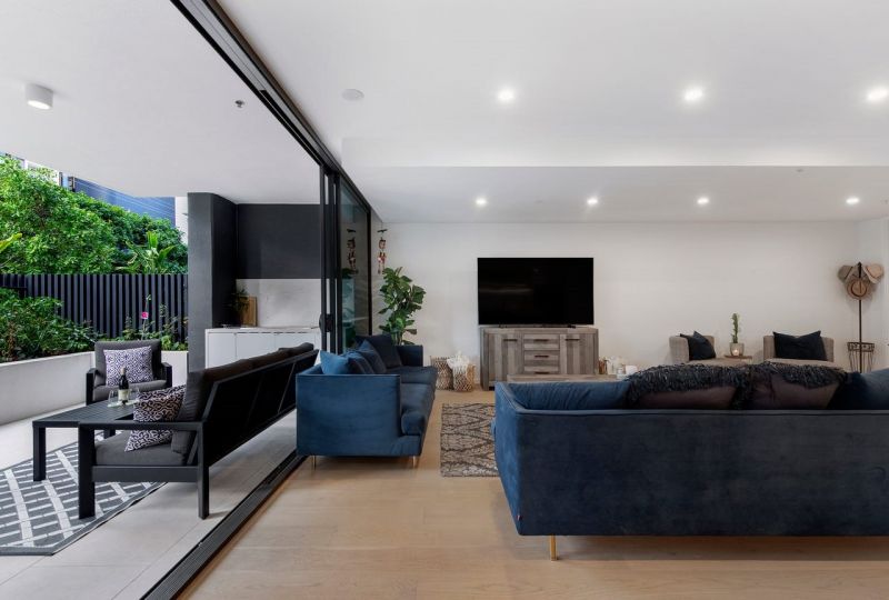 2/25 Woodroffe Avenue, Main Beach - Thumbnail 7