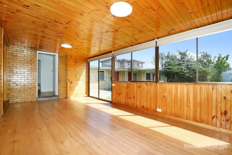 8 Waratah Street, Thomastown