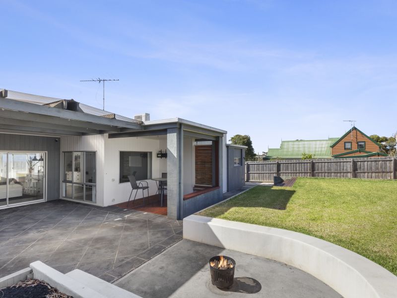 27 Inveray Avenue, Jan Juc VIC 3228