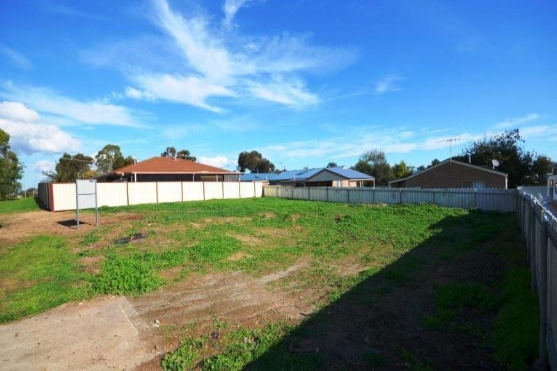 2/48 Hodgson Street Eaglehawk VIC, Eaglehawk - Thumbnail 2
