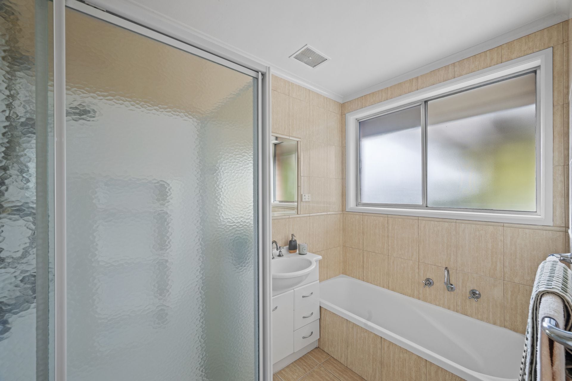 IDEAL HOME IN A CENTRAL LOCATION