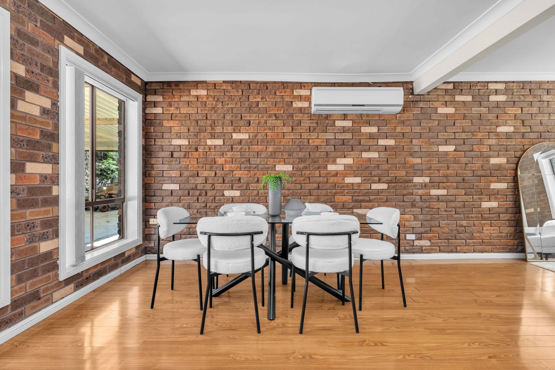 29 Ross Place, North Kellyville - Thumbnail 5