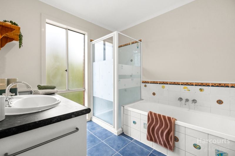 3 Brookside Court, Caroline Springs