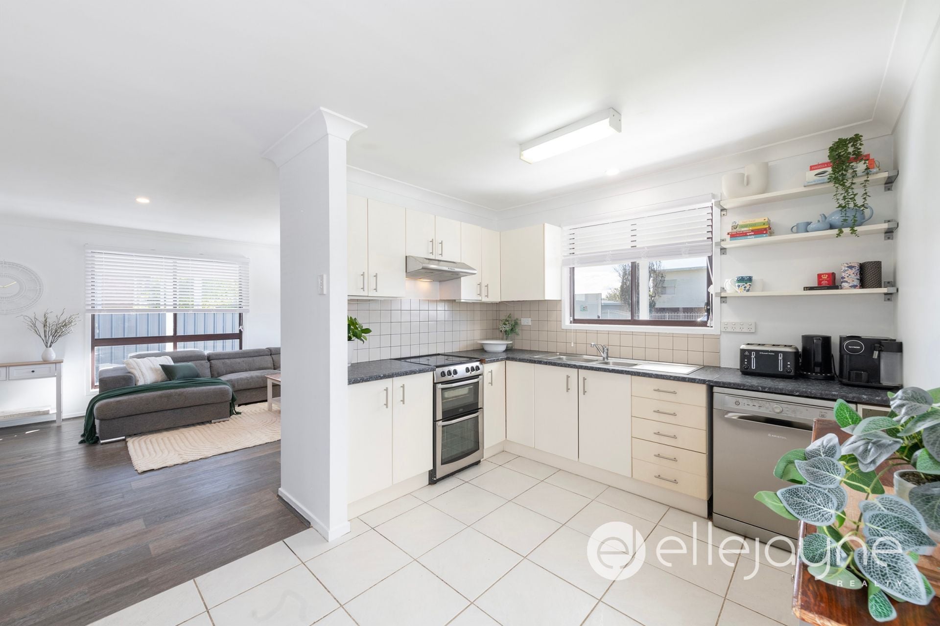 76 Beach Road, Silverwater, Silverwater - Thumbnail 3