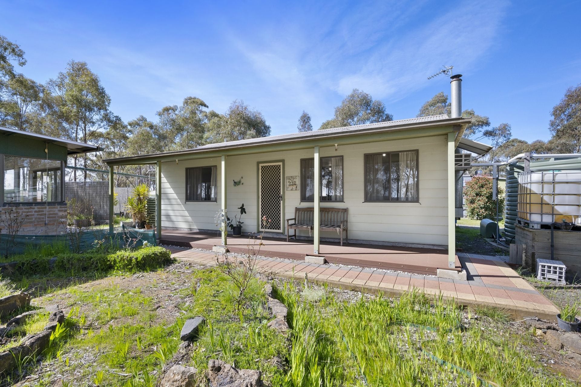 50 Majorca - Rodborough Road, Majorca - Thumbnail 2