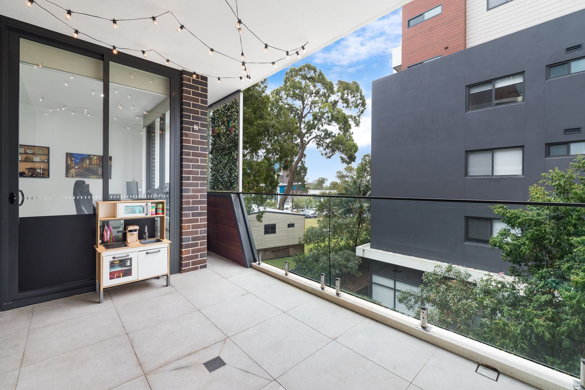 202/11 Hinkler Avenue, Caringbah, Caringbah - Thumbnail 4
