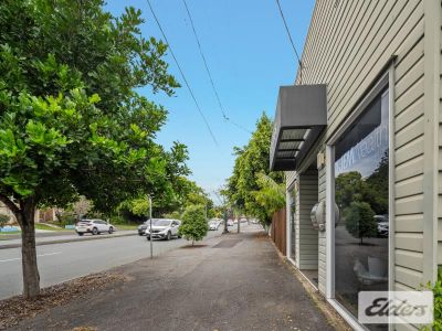 HIGH QUALITY OFFICE/MEDICAL WITH 10 CAR PARKS!