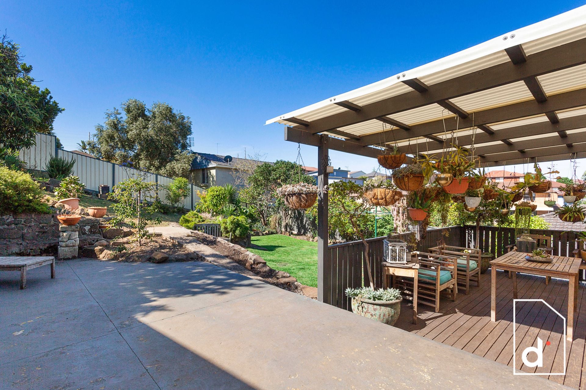 16 Karrabah Crescent, Lake Heights NSW