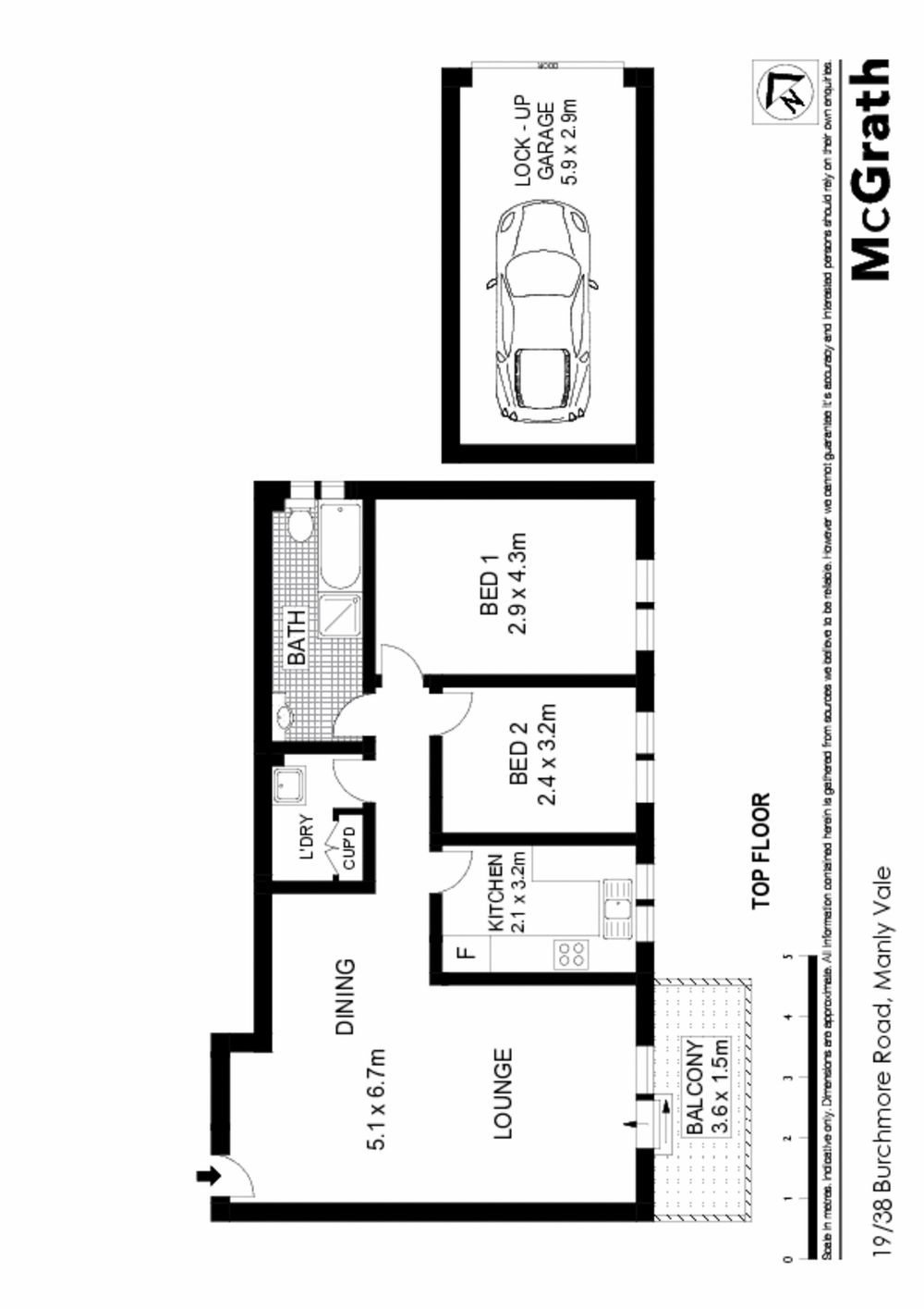 Top floor apartment with fantastic district views