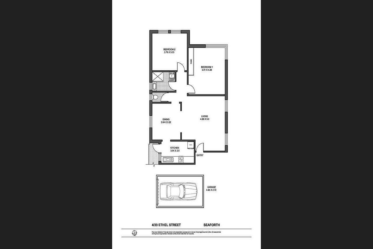 Spacious top floor apartment with harbour views
