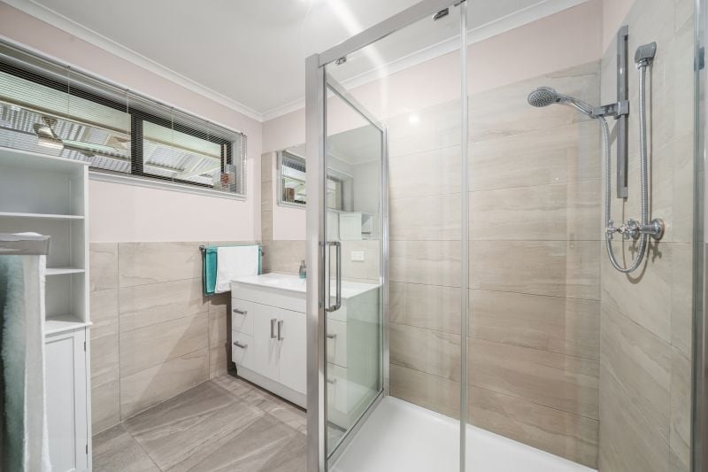 30 Melton Crescent, Lalor