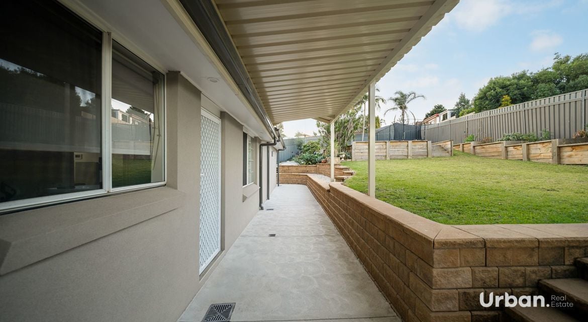 Ambarvale 8 Sikes Place