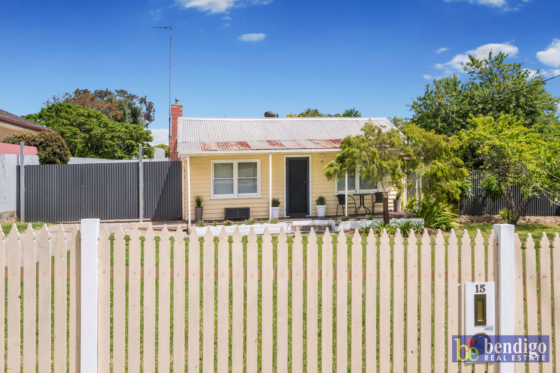 15 Black Street Long Gully VIC, Gully - Image 1