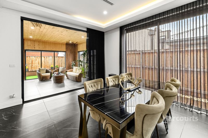 23 Shadow Street, Deanside