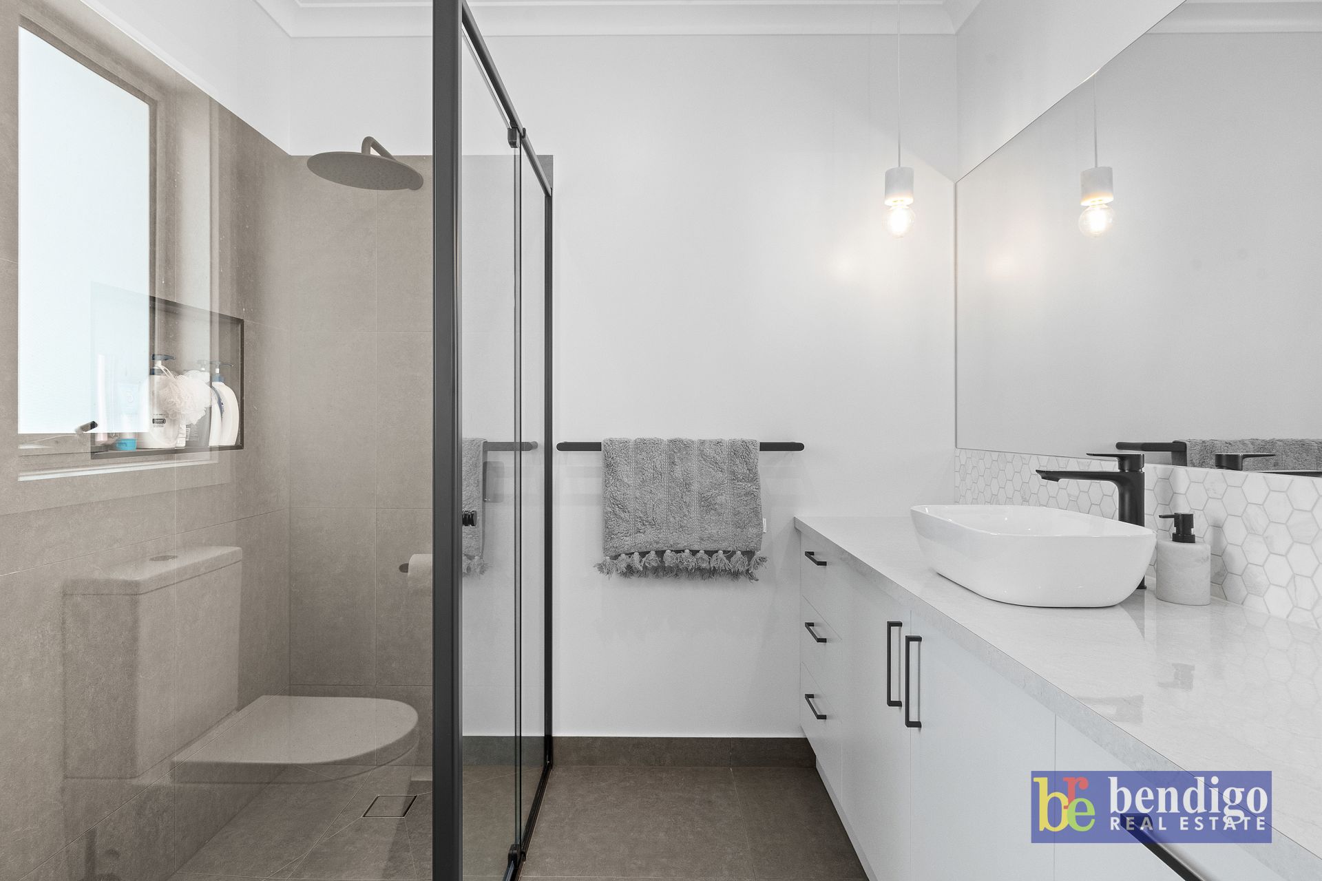 17 Webdon Drive North Bendigo VIC, Bendigo - Thumbnail 6