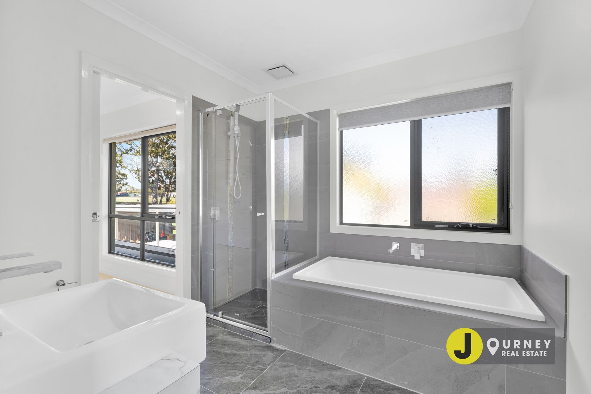 1&4/14 Bride Avenue, Hampton Park VIC, Hampton Park - Thumbnail 7