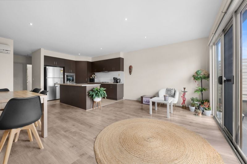 4/17-21 Cobaw Circuit, Caroline Springs