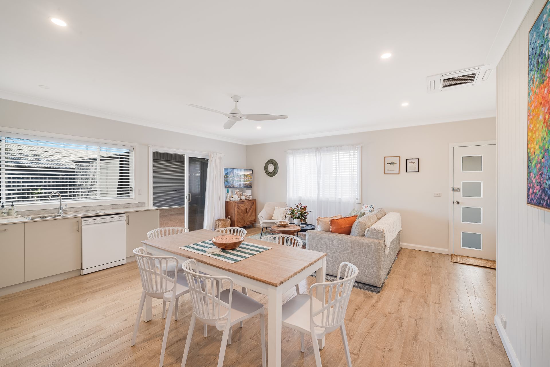 12 Faymax Street Pelican NSW, Pelican - Thumbnail 7