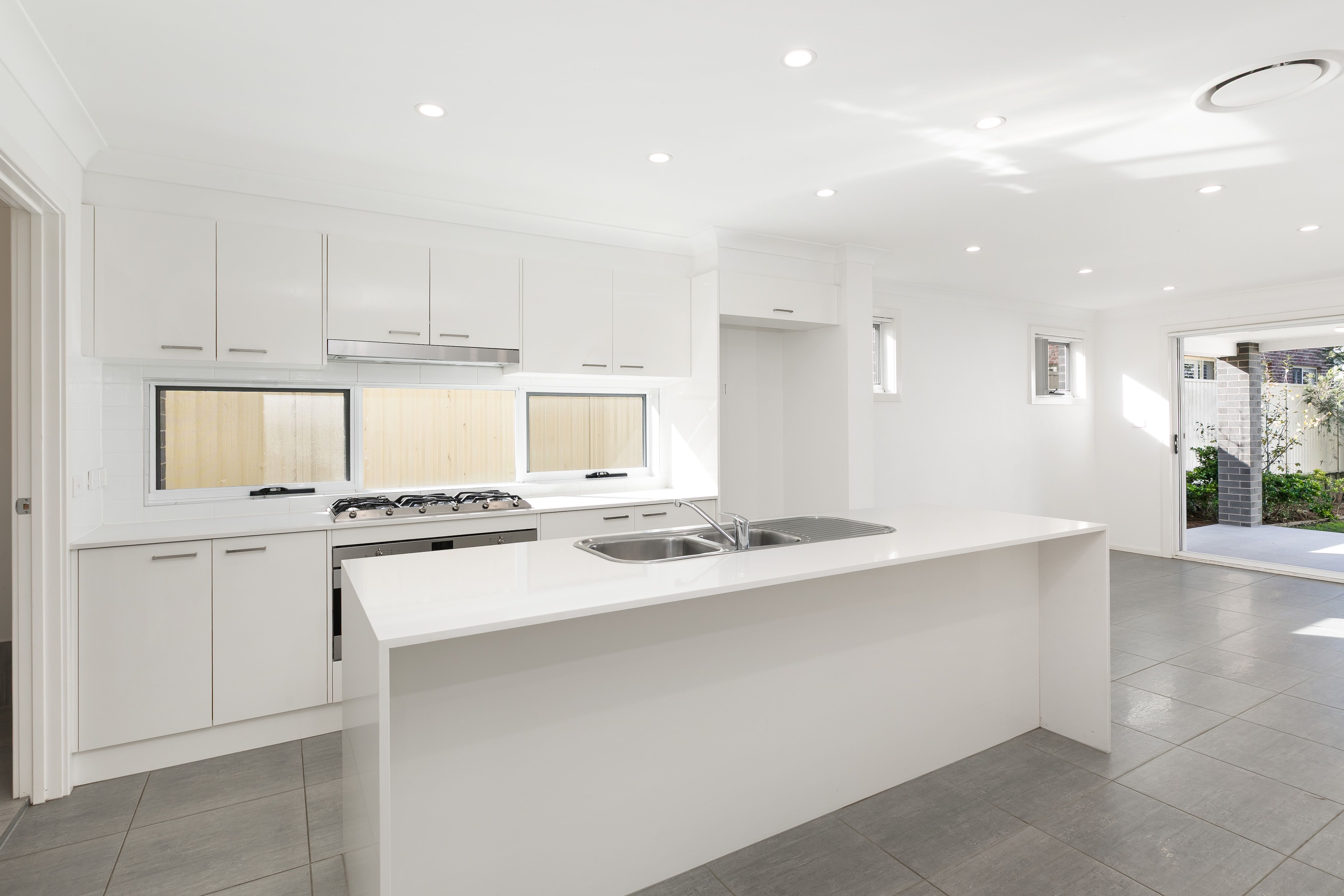 1106A Old Princes Highway ENGADINE 2233