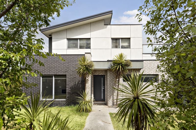 81 Spring Street, Reservoir