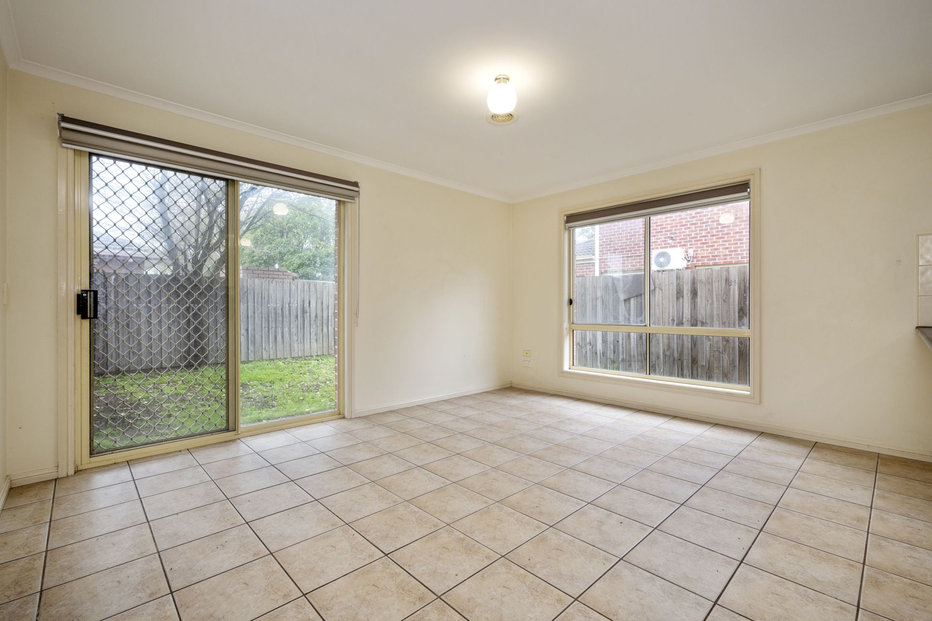 WALKING DISTANCE TO EVERYTHING!