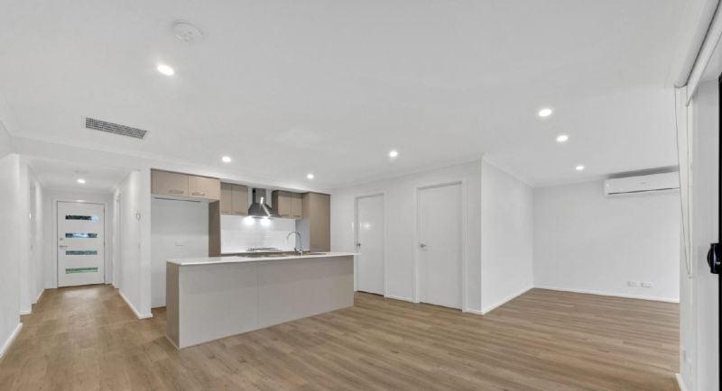 18 Louisville Drive, Thornhill Park