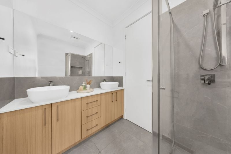 12 Amtor Street, Wollert