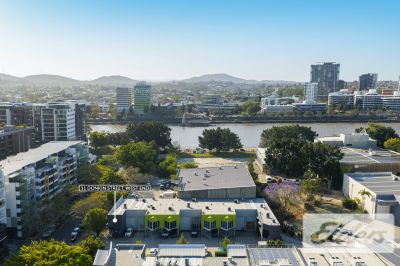 VERSATILE WEST END OFFICE - OCCUPY OR INVEST!