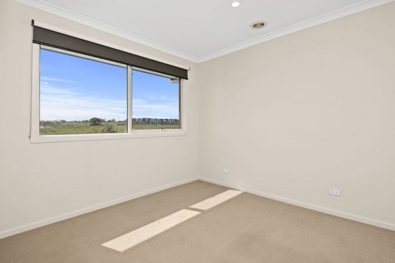 1 Myee Loop, Wollert