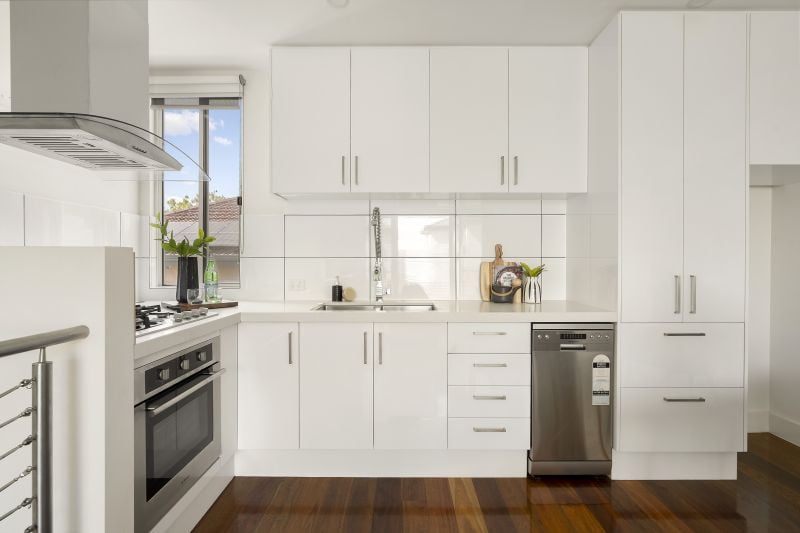 2/13 Erskine Avenue, Reservoir