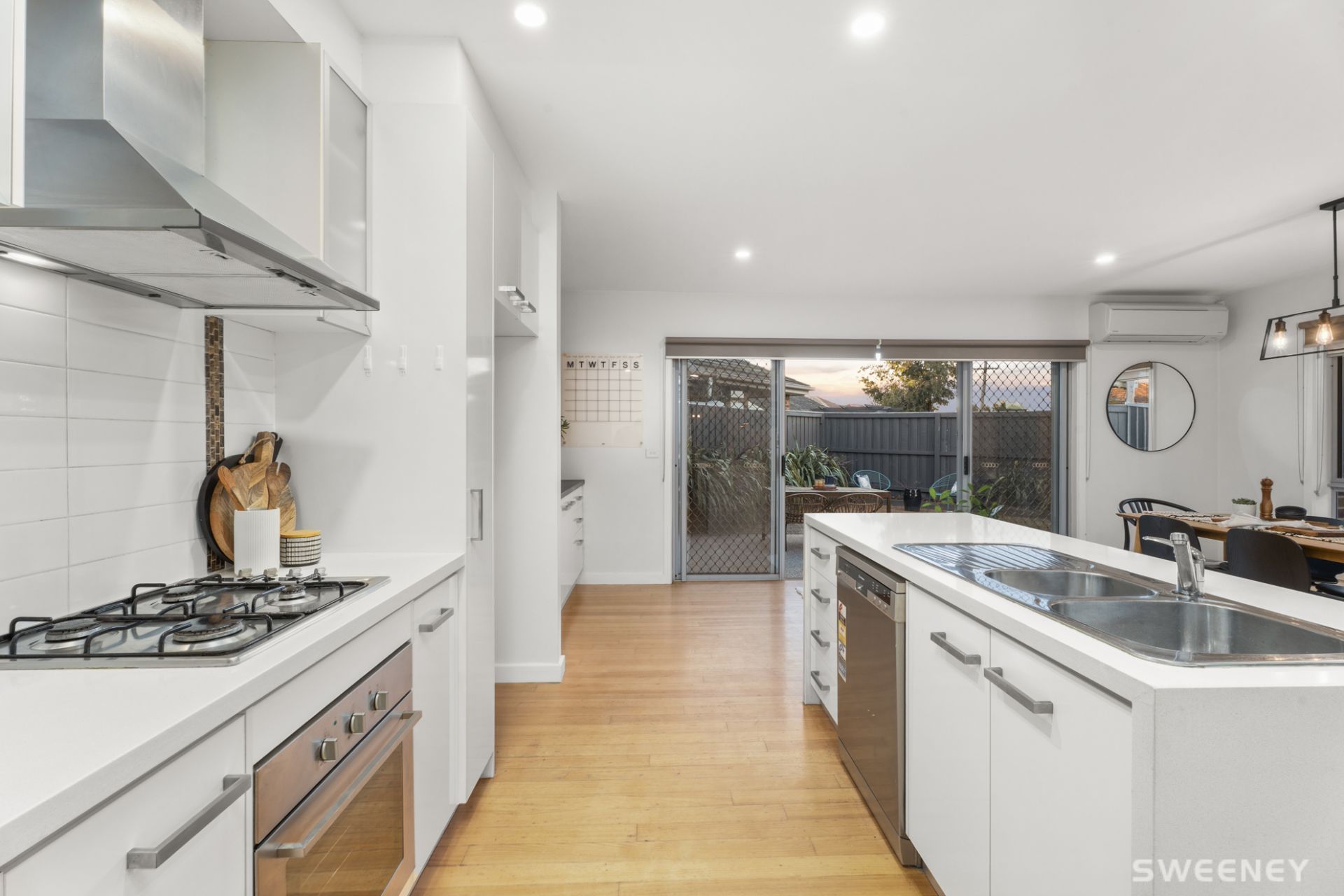 27 Paproth Grove, Altona North - Thumbnail 8