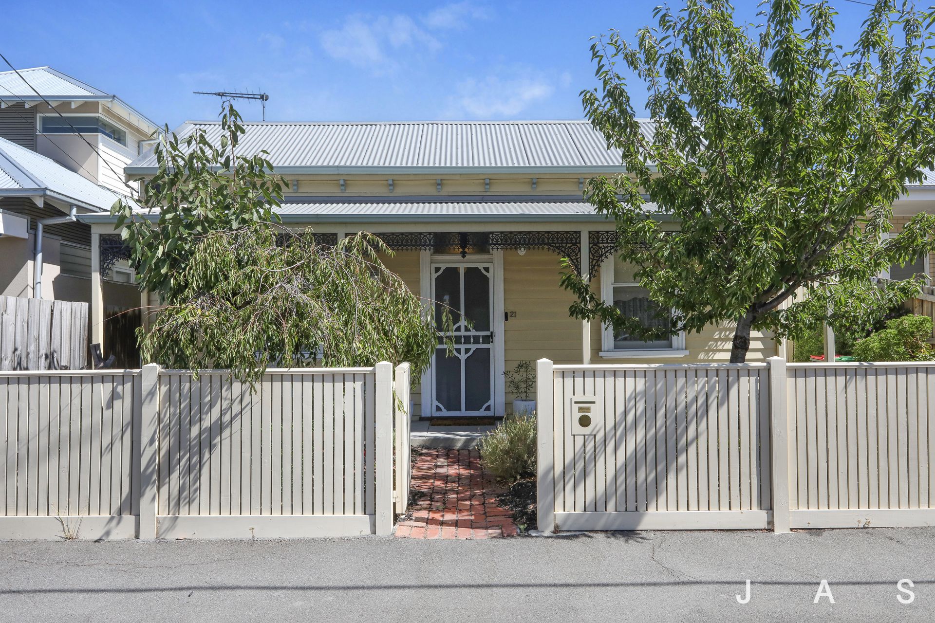 21 Albert Street Williamstown VIC, Williamstown - Thumbnail 2