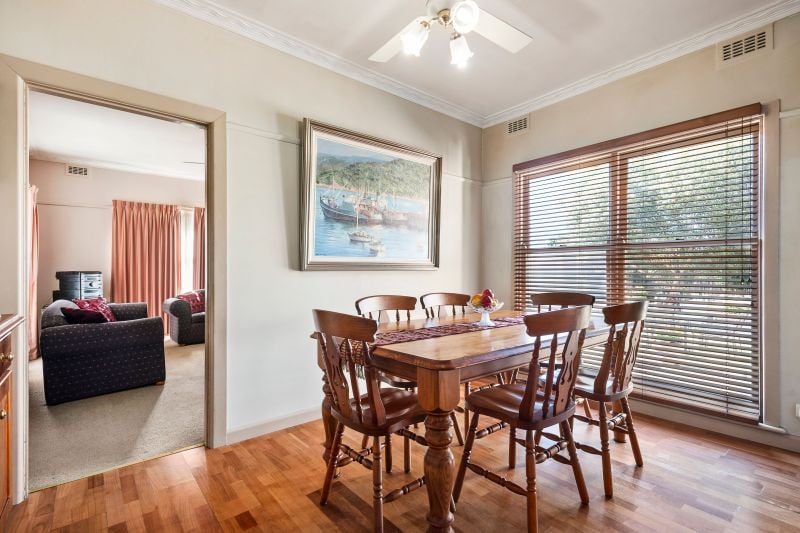 15 Newton Crescent, Lalor