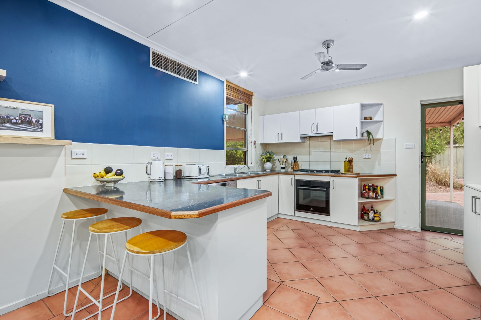 87 Head Street Braitling NT, Braitling - Thumbnail 5