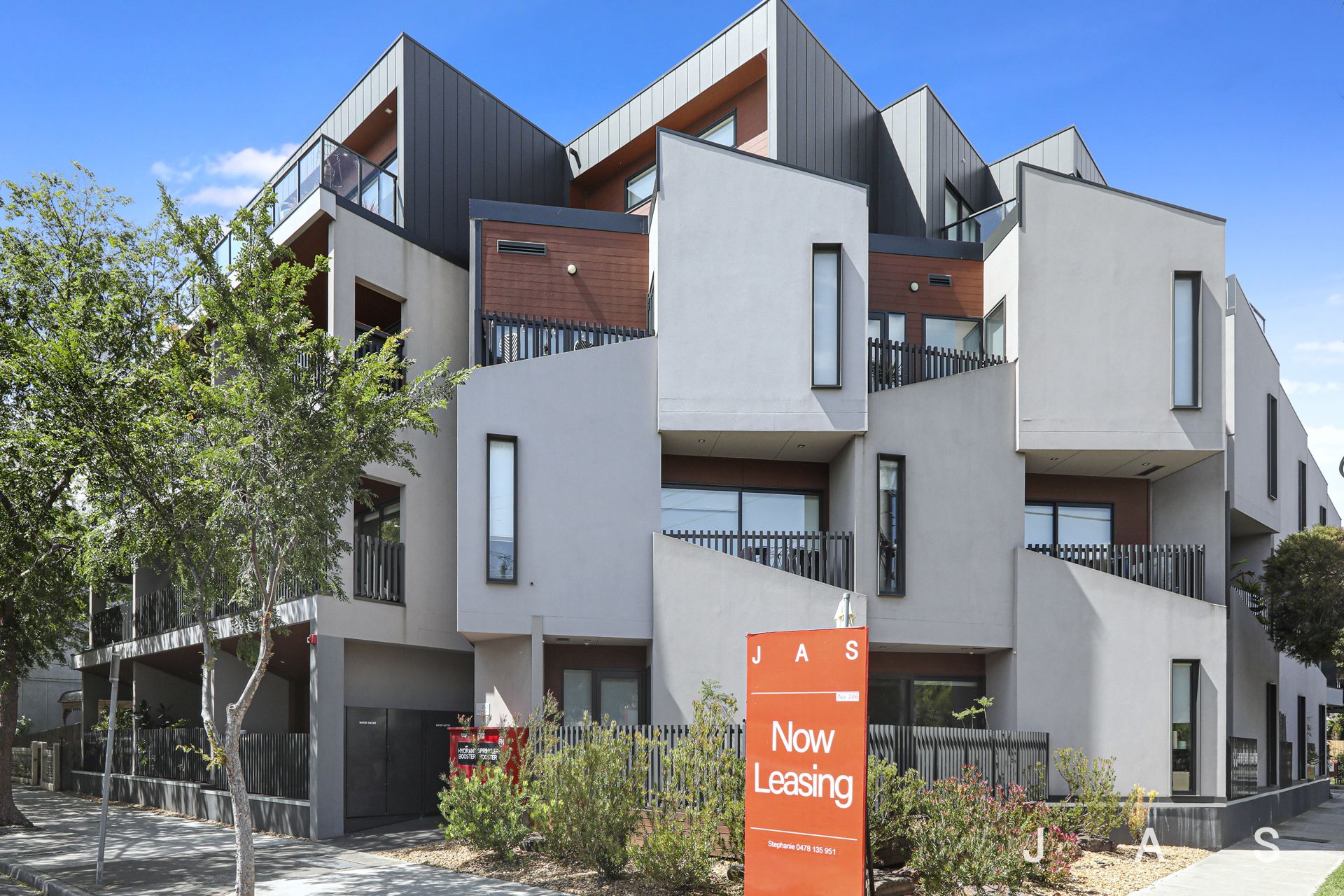 208/27 Victoria Street Footscray VIC, Footscray - Thumbnail 3