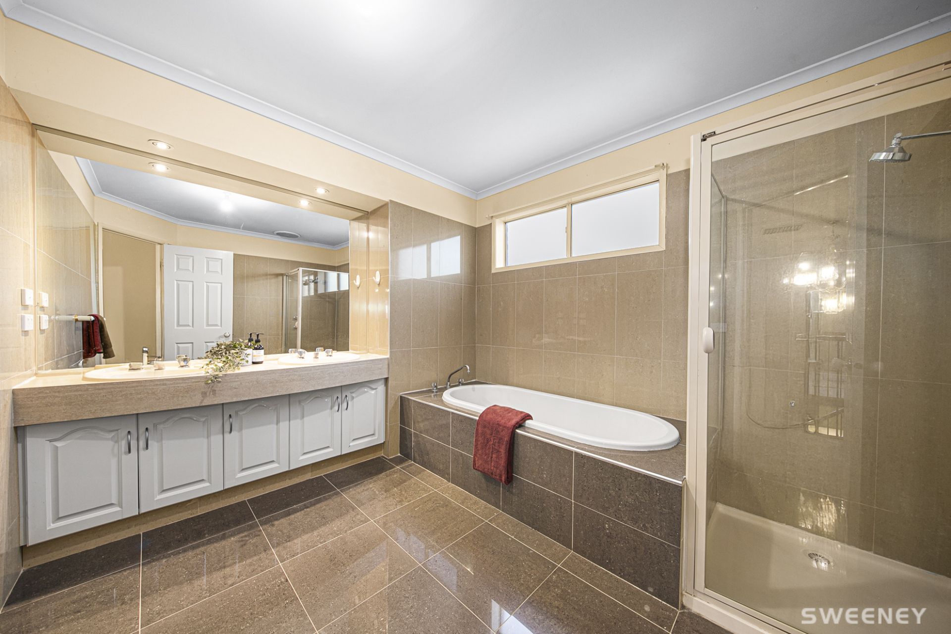 9 Markham Way, Altona Meadows - Thumbnail 8