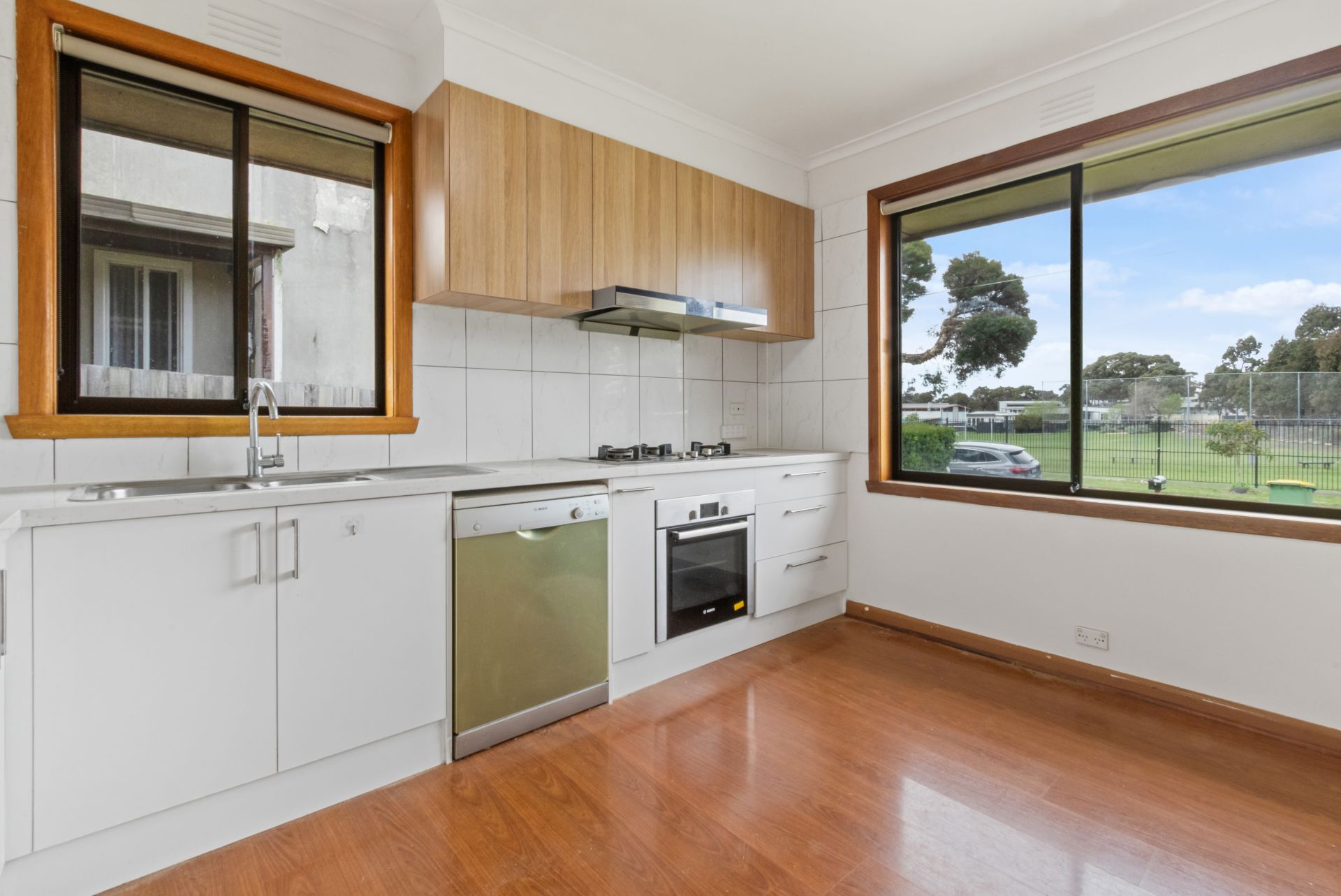 3 Bedroom House with Big Backyard!