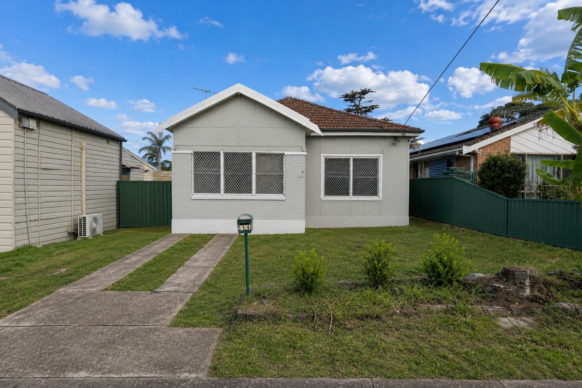 114 Blakesley Road, South Hurstville, South Hurstville - Thumbnail 2