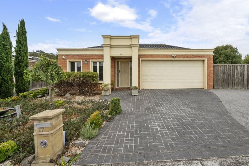 7 Rowanval Terrace, Mernda