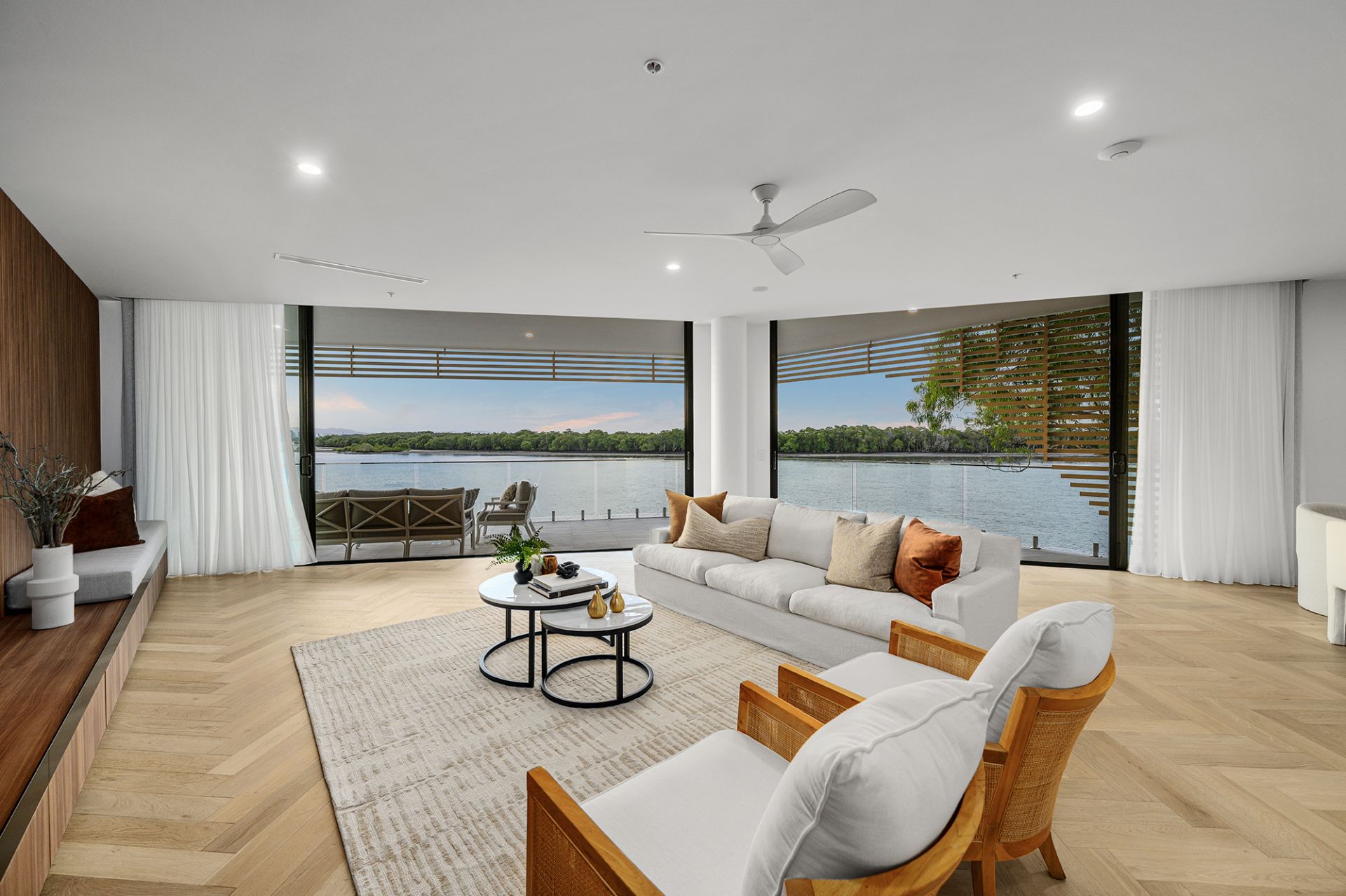 2/4 Paradise Parade, Paradise Point QLD 4216, Paradise Point - Thumbnail 4