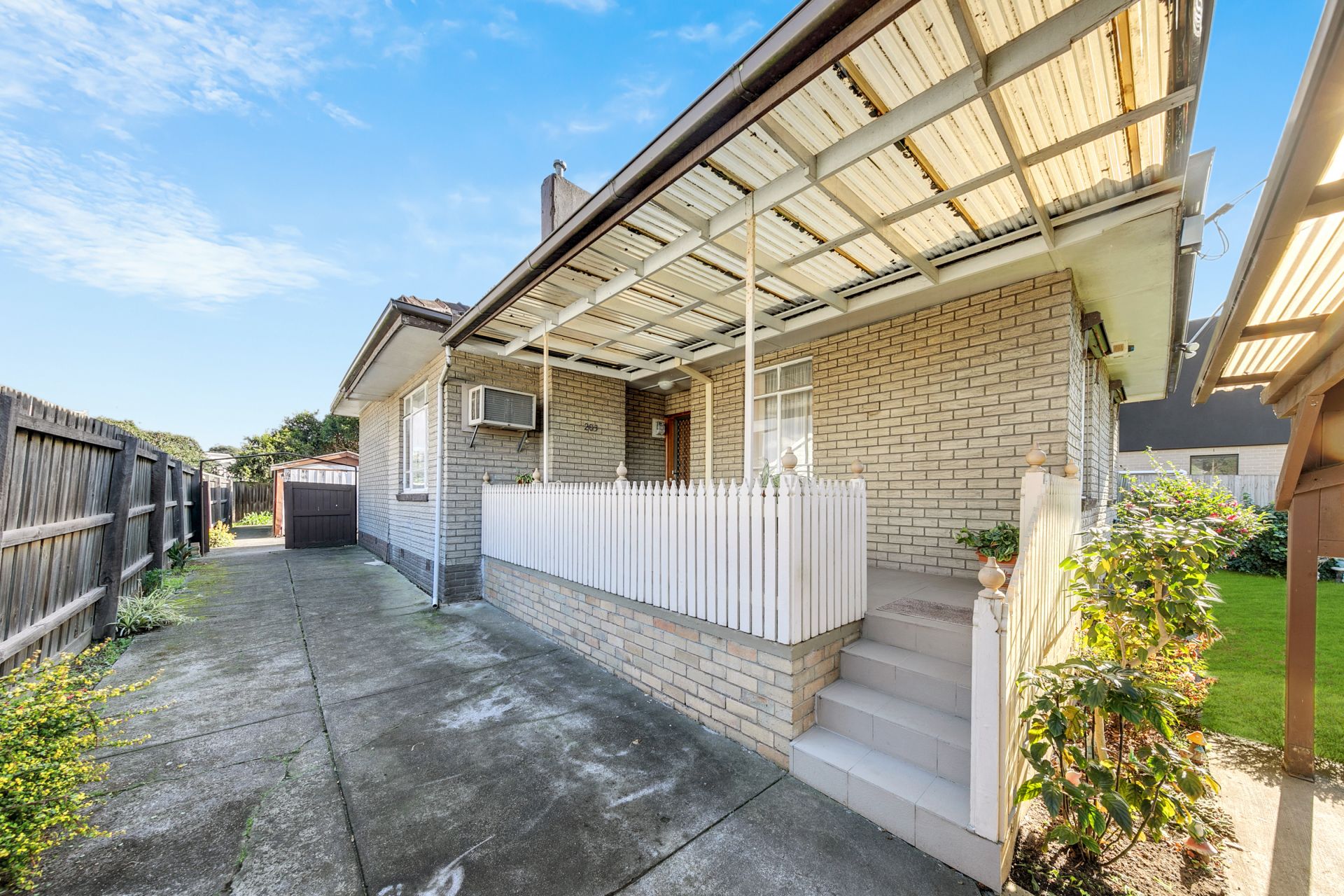 A Renovated 4 Bedroom Home!