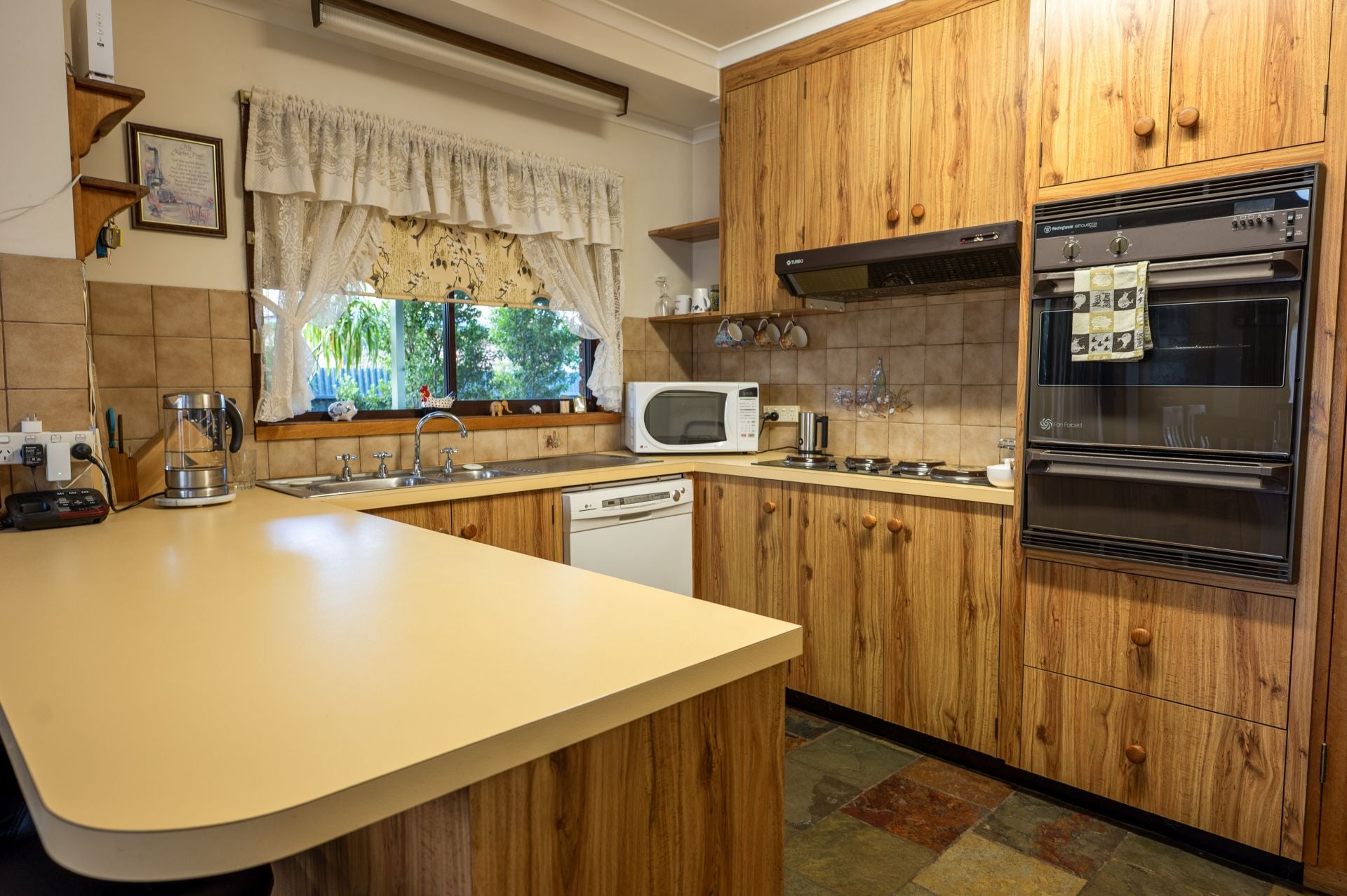 23 Mintern Crescent Horsham VIC, Horsham - Thumbnail 5