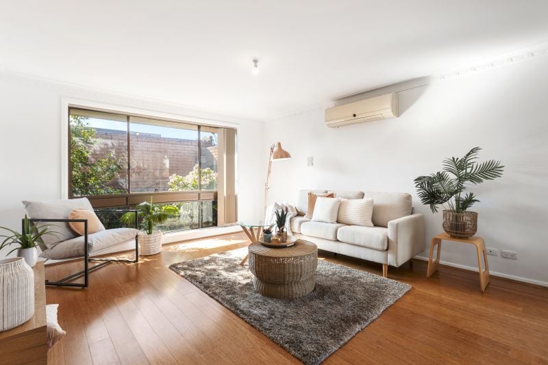 2/1 Larch Street, Thomastown