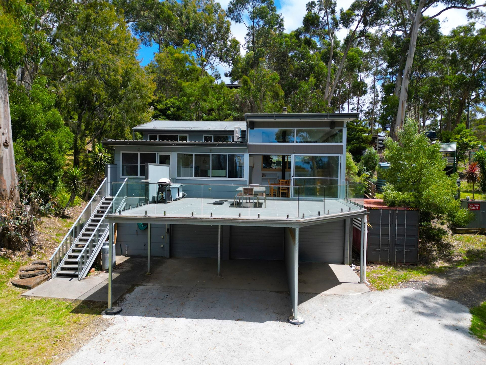 3 Ferny Grove, Kennett River - Thumbnail 2