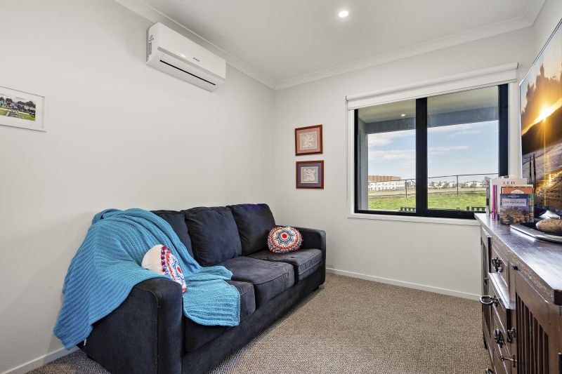 2 Williamsburg Walk, Wollert