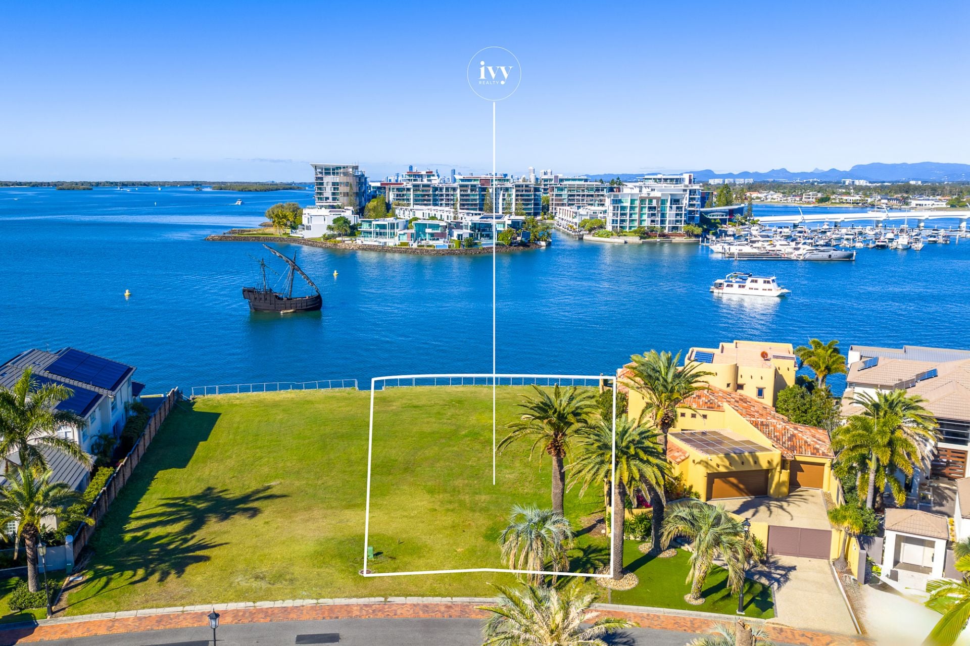 32 Brittanic Crescent, Sovereign Islands QLD 4216, Sovereign Islands - Thumbnail 2