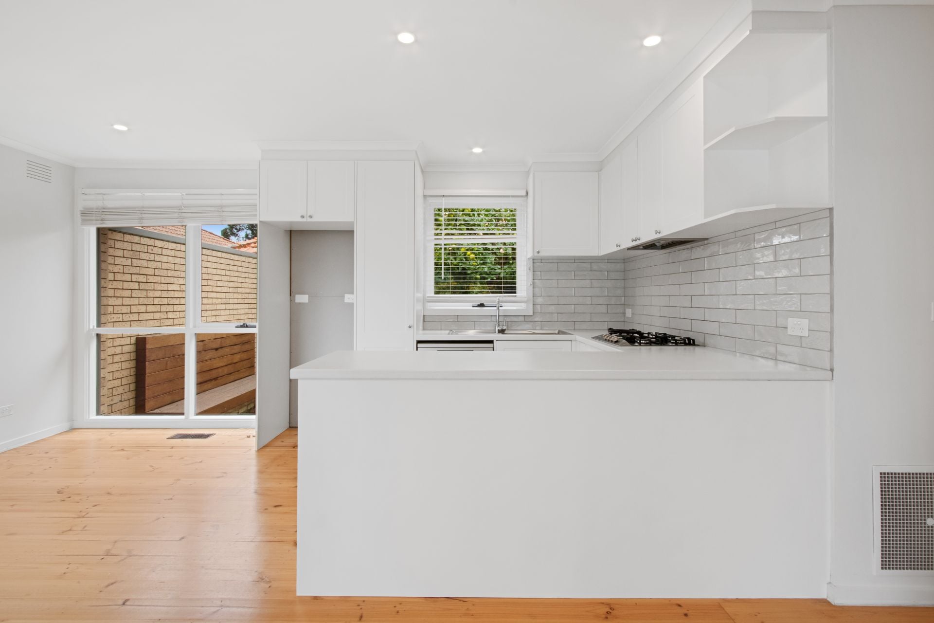 Stunning unit in premium locale
