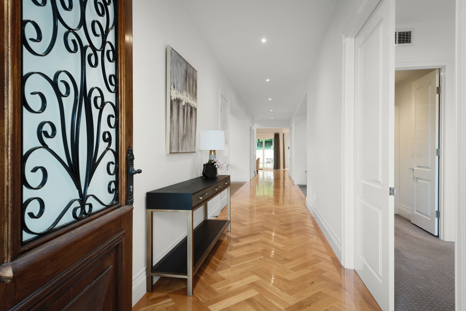 28 Lynden Street, Camberwell, Camberwell - Thumbnail 3