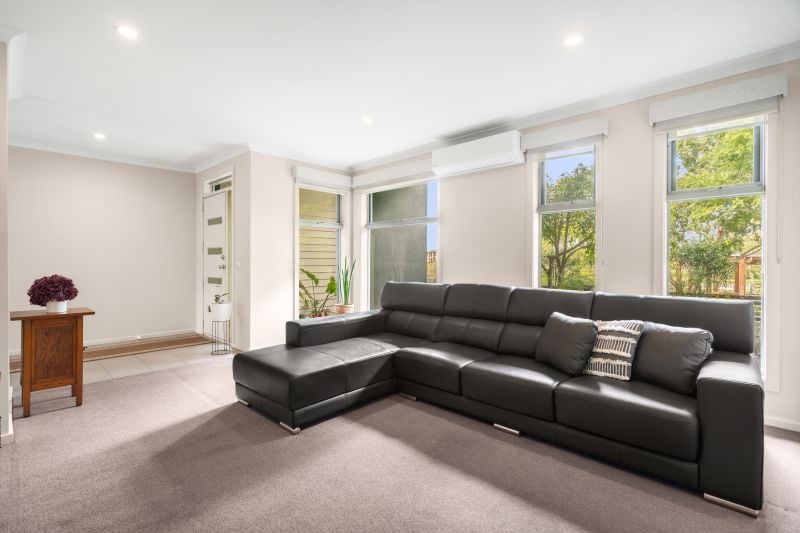 9 Carlow Walk, Lalor